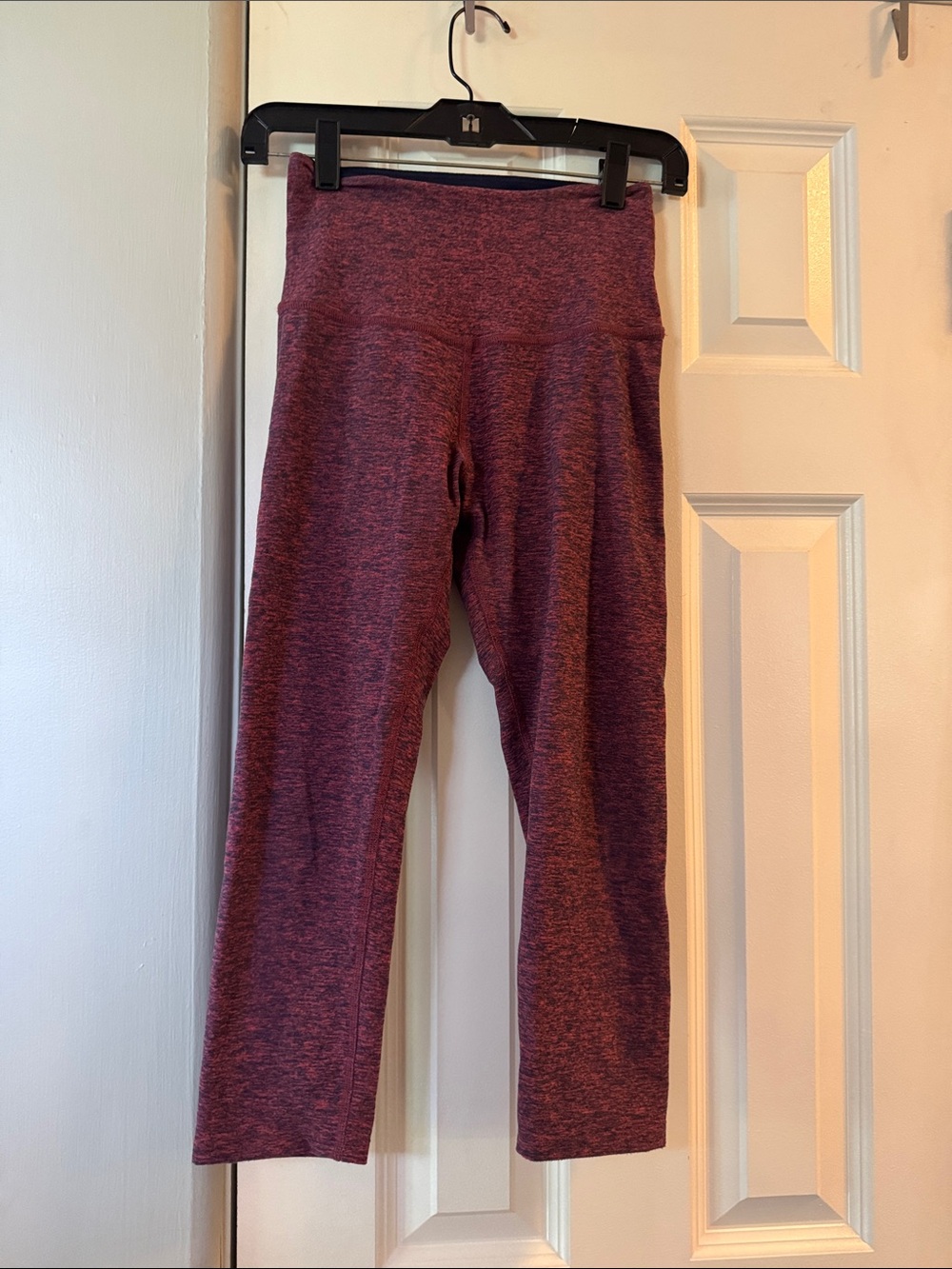 Beyond Yoga Heathered Plum High-Rise Cropped Leggings